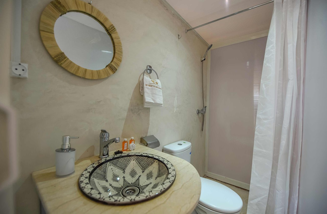 WhatsApp Image 2025-03-21 à 22.41.00_5590be4b.jpg